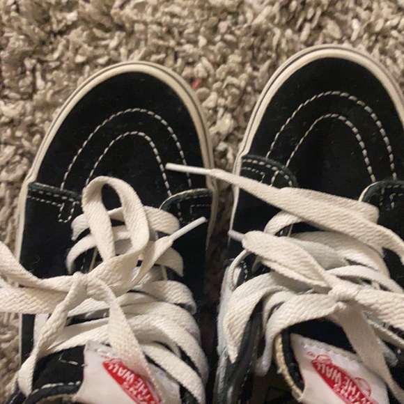 Vans - Picture 7 of 7